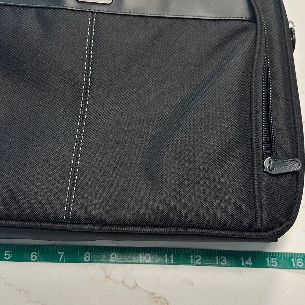 NWOT- Targus Black Laptop Bag with Adjustable Strap